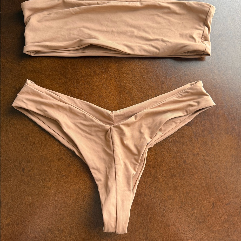 Dippin Daisy Tan Bikini Set sz small NWOT